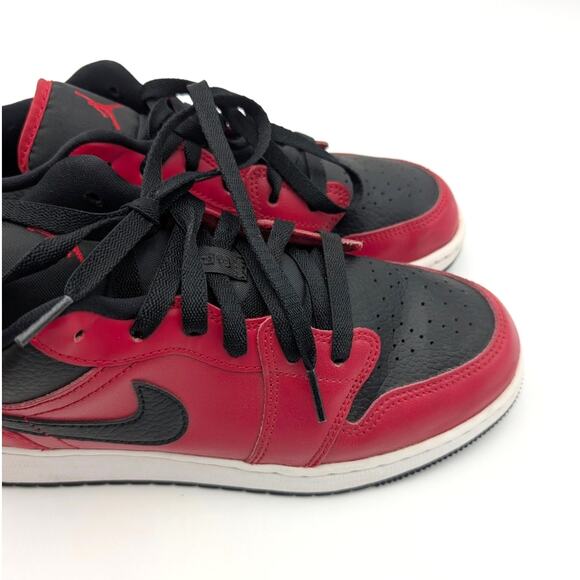 Nike Air Jordan 1 Low Youth Gym Sneaker Shoes Red/Black Pebbled Size US7Y EU40 - Picture 12 of 13